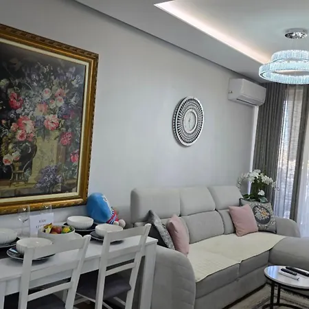 Πανσιόν Garden Rezidence Turdiu 3*