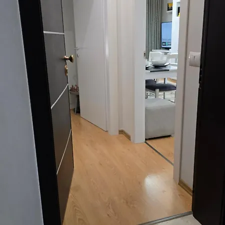 招待所 Garden Rezidence Turdiu 地拉那